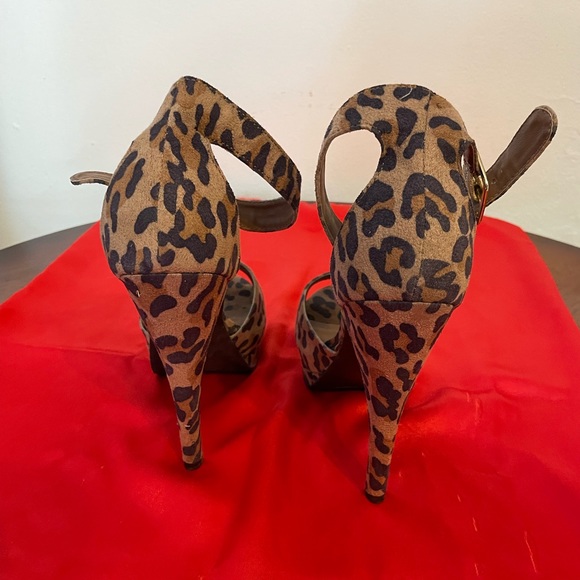 JustFab Leopard Print Ankle Strap Heels - Picture 2 of 5